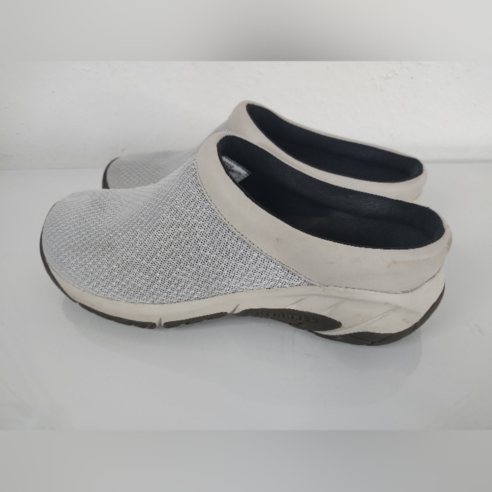 Merrell Encore Breeze Slip on Grey Clog/Mule Women's size 7w
